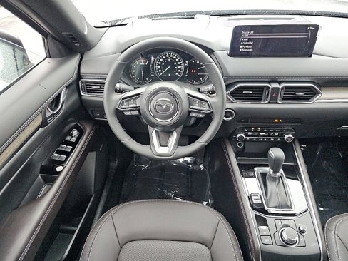 New 2025 MAZDA CX-5 Signature image 9