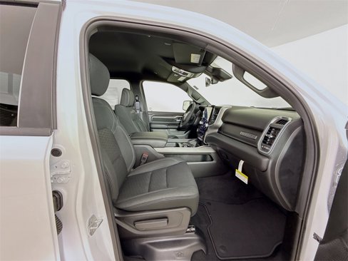 New 2026 RAM 1500 4x4 Crew Cab image 30
