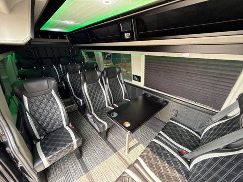 Used 2023 Mercedes-Benz Sprinter 3500 image 25