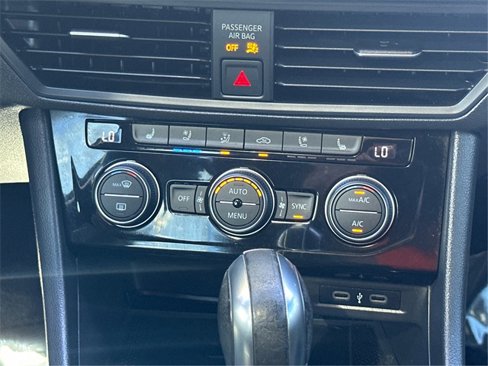 Used 2021 Volkswagen Jetta GLI Autobahn image 23