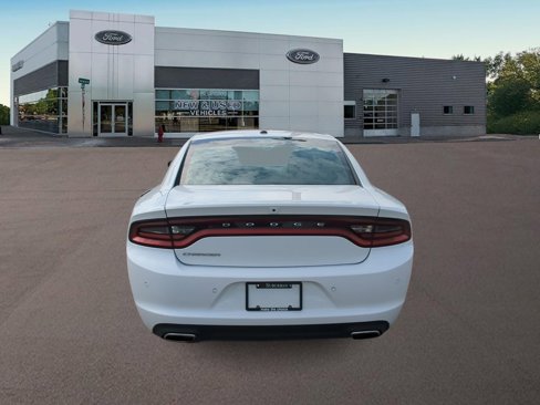 Used 2022 Dodge Charger SXT image 8