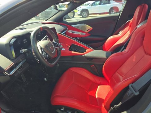 Used 2025 Chevrolet Corvette Stingray Preferred Conv w/ 2LT image 4