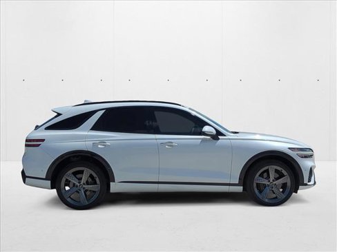 Used 2022 Genesis GV70 3.5T Sport w/ Sport Prestige Package image 4