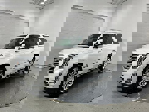 Used 2020 Cadillac Escalade ESV Platinum image 20