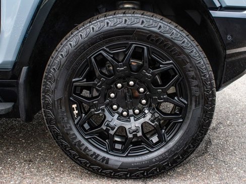 Used 2025 GMC Hummer EV 2X image 7
