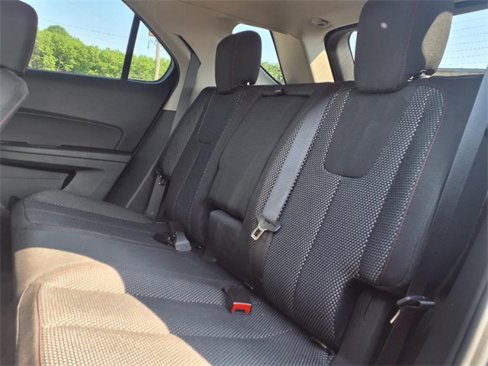 Used 2017 Chevrolet Equinox LT w/ Convenience Package image 12