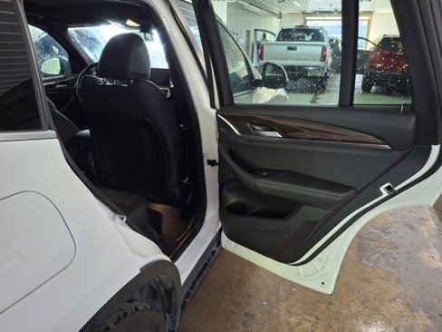 Used 2024 BMW X3 xDrive30i image 11