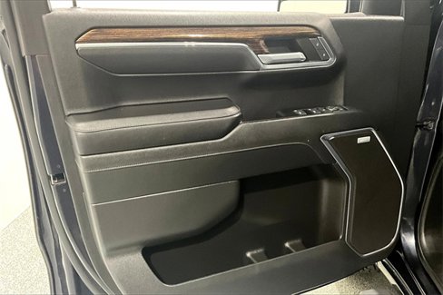 Used 2023 GMC Sierra 1500 Elevation w/ Preferred Package image 22