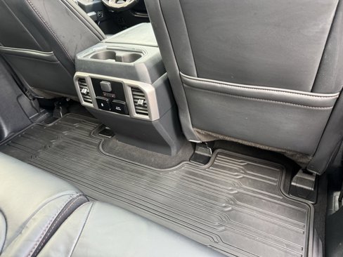 Certified 2022 Ford F350 Platinum w/ Snow Plow Prep Package image 20