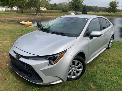Used 2020 Toyota Corolla LE image 1