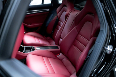 Used 2023 Porsche Panamera GTS image 73
