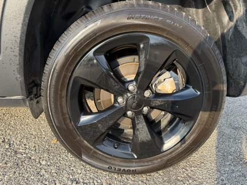 Used 2021 Jeep Cherokee Latitude Plus image 23