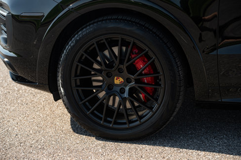 Used 2021 Porsche Cayenne GTS image 24