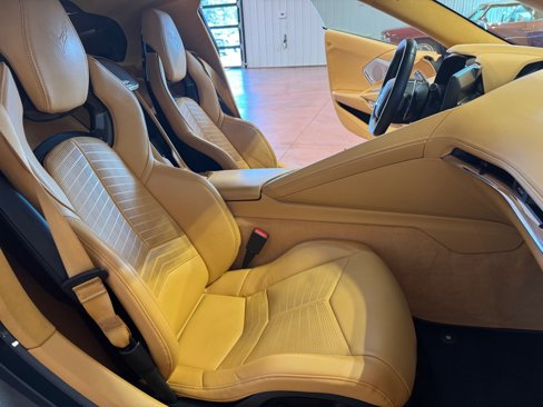 Used 2020 Chevrolet Corvette Stingray Premium Cpe w/ 3LT Preferred Equipment Group image 24