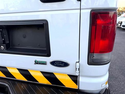 Used 2014 Ford E-150 and Econoline 150 w/ Power Group image 39