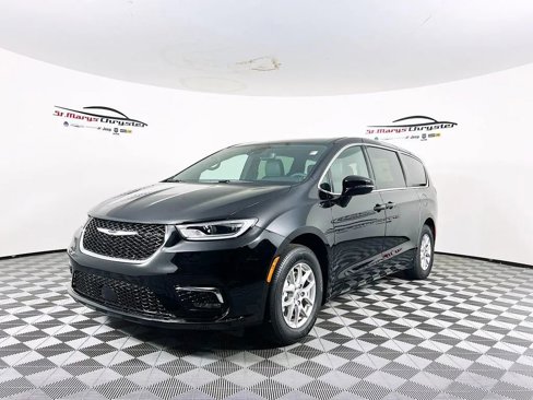 New 2025 Chrysler Pacifica Select image 4