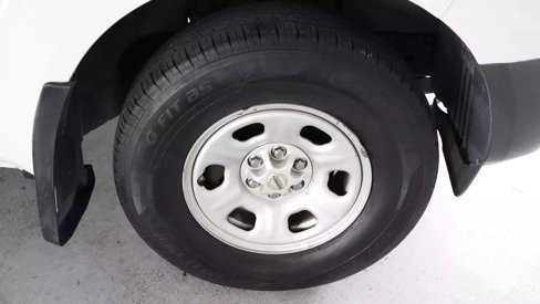 Used 2018 Nissan Frontier S image 18