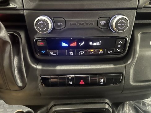 Used 2025 RAM ProMaster 2500 w/ Storage Group image 17