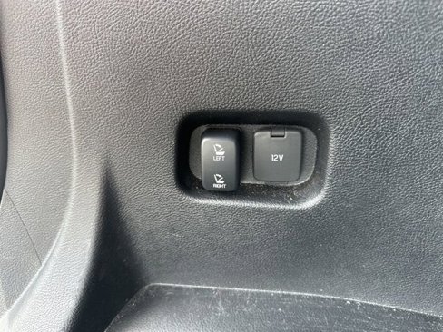 Used 2024 Ford Edge Titanium image 13