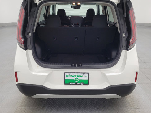 Used 2023 Kia Soul S image 29