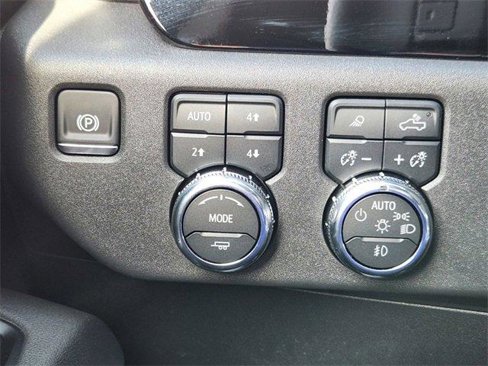 New 2025 GMC Sierra 1500 SLE w/ X31 Off-Road Package image 16