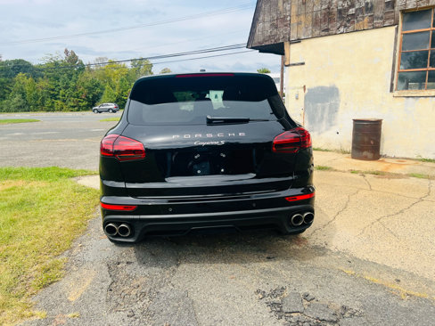 Used 2018 Porsche Cayenne S image 6