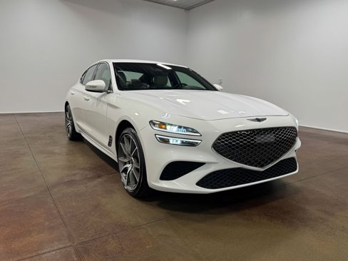 Used 2025 Genesis G70 2.5T image 30