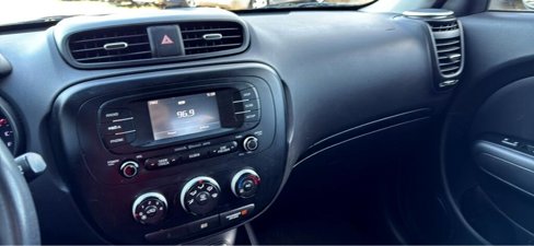 Used 2016 Kia Soul + image 13