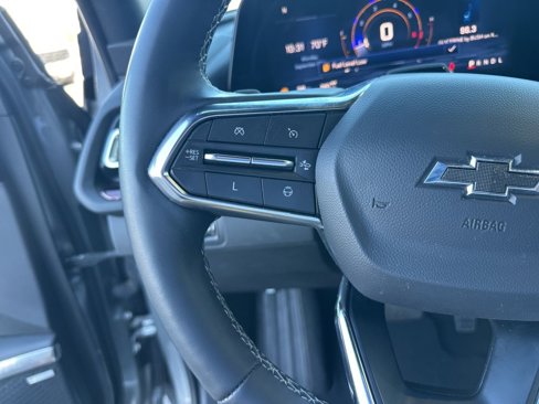 Used 2024 Chevrolet Traverse Z71 w/ Enhanced Driving Package image 17