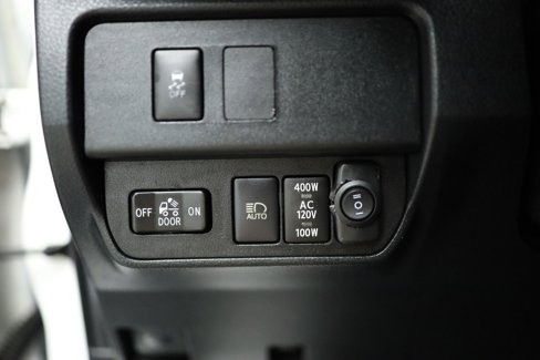 Used 2022 Toyota Tacoma TRD Off-Road image 40