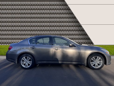 Used 2012 INFINITI G37 x image 7