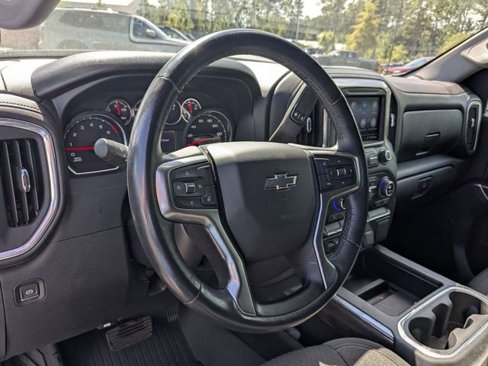 Used 2021 Chevrolet Silverado 1500 LT Trail Boss w/ Bed Protection Package image 15