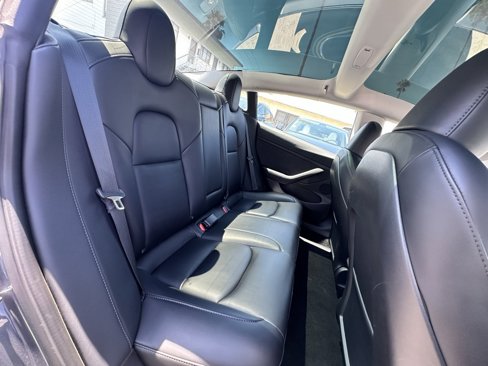 Used 2023 Tesla Model 3 Performance image 15
