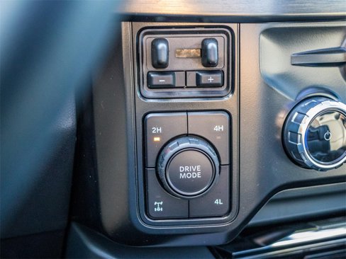 New 2026 Ford F250 Lariat w/ Black Appearance Package image 34