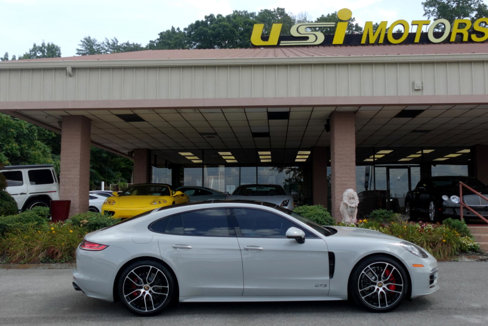 Used 2022 Porsche Panamera GTS w/ Premium Package image 27