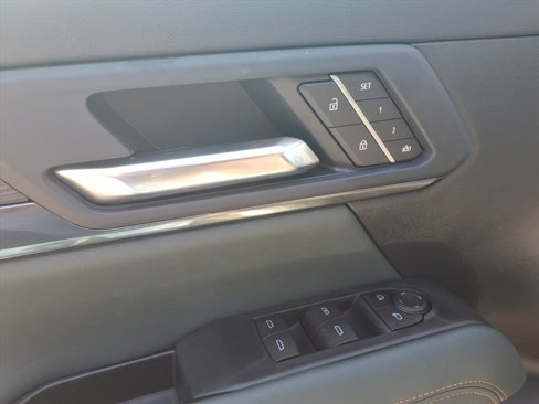New 2026 GMC Terrain AT4 w/ Convenience Package III image 8