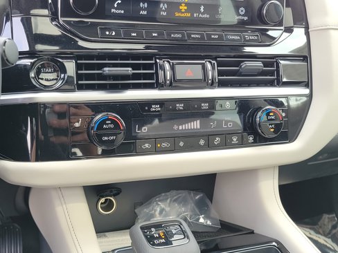 New 2025 Nissan Pathfinder SL image 27