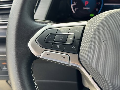 New 2026 Volkswagen Atlas Cross Sport SE image 14