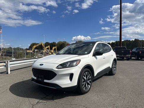 Used 2020 Ford Escape SE Sport image 1