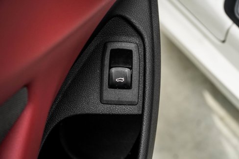 Used 2024 BMW 440i xDrive Convertible w/ Premium Package image 32