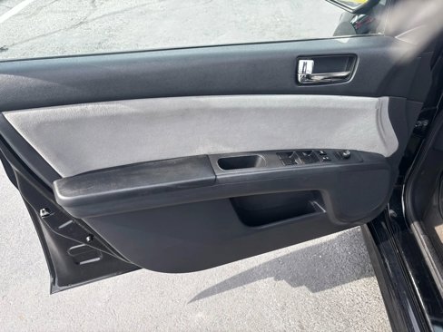 Used 2012 Nissan Sentra 2.0 SR image 11