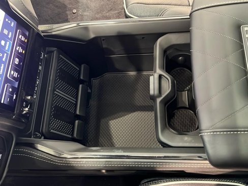 New 2025 RAM 2500 Limited image 22