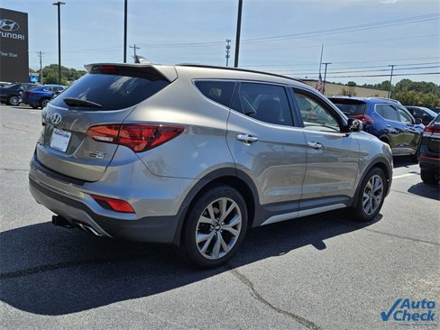 Used 2018 Hyundai Santa Fe Sport w/ Cargo Package image 15