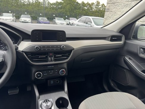 Used 2021 Ford Escape S image 22