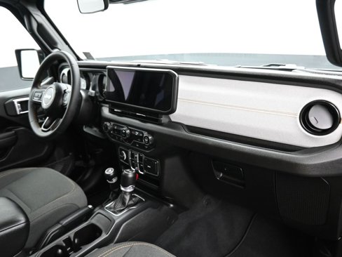 Used 2024 Jeep Wrangler Sport S image 42