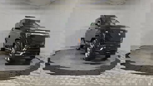 New 2026 Cadillac Vistiq Luxury w/ LPO, Floor Liner Package image 2