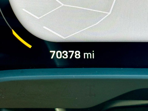 Used 2020 Porsche Taycan 4S image 34