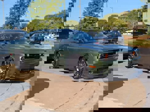 Used 2023 Dodge Challenger R/T Scat Pack w/ Plus Package image 2