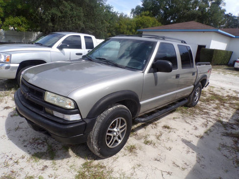 Used 2004 Chevrolet S10 Pickup LS w/ Appearance Package image 1