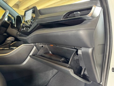 Used 2021 Toyota Highlander XSE image 31